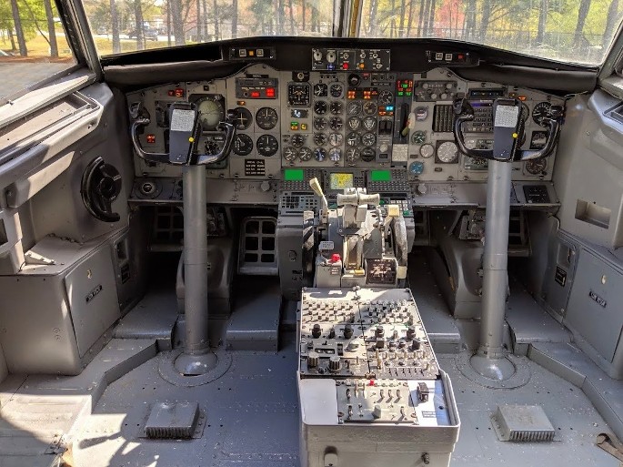RJR Props - Cockpit Mockup - Commercial Cockpit for rent